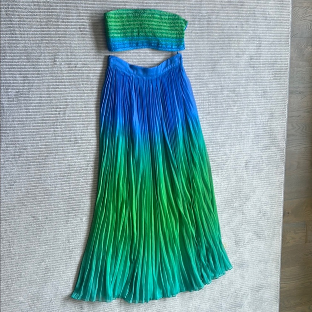 Rococo Sand Green and Blue Pleated Two-Piece Set